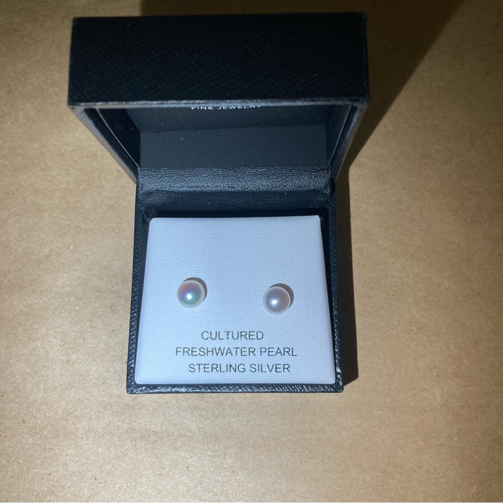 Macys pearl earrings